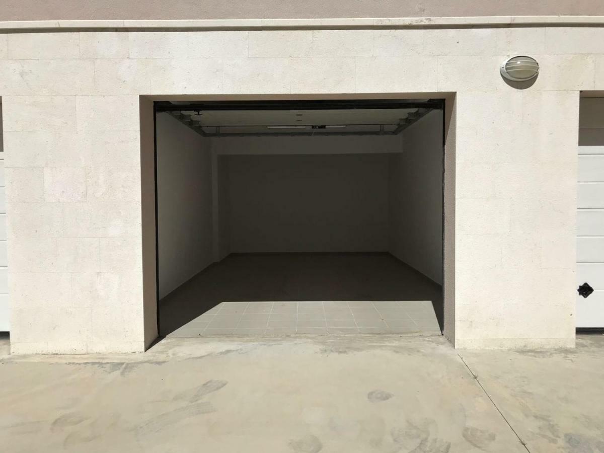 Sima Appartement Baška Voda Buitenkant foto