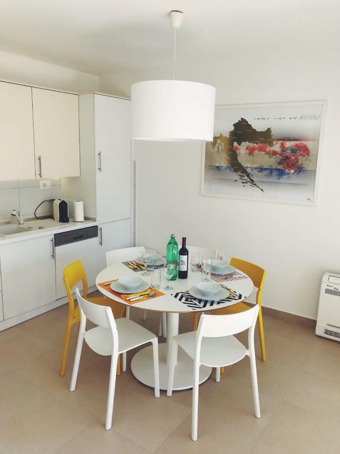 Sima Appartement Baška Voda Buitenkant foto