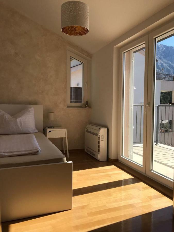 Sima Appartement Baška Voda Buitenkant foto
