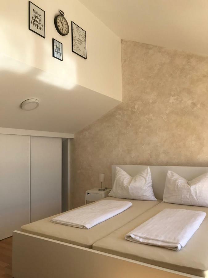 Sima Appartement Baška Voda Buitenkant foto